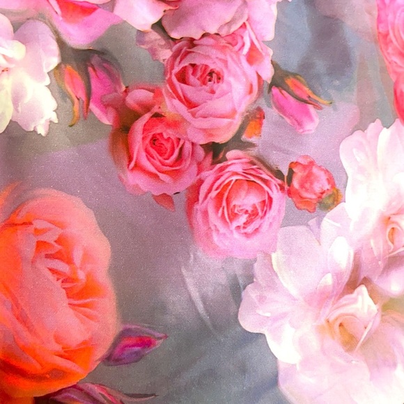 CYNTHIA ROWLEY🌸Floral Hooded Puffer Vest - Picture 3 of 5